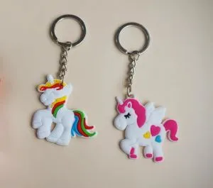 Amazon Cartoon Unicorn Luminous 3D PVC gummi nyckelring